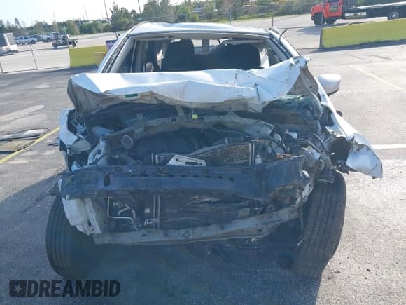 ✅ 2016 Nissan Note SV • VIN: 3N1CE2CP2GL383815 • Lot: 43511694. Listed on IAAI with 160,801 mi. Free auction sales archive from the USA and detailed vehicle history report at DreamBid. Image 6.