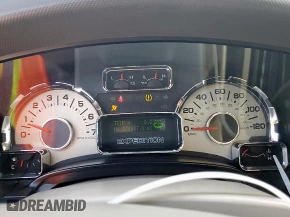 ✅ 2010 Ford Expedition Max Limited • VIN: 1FMJK1K59AEB60178 • Lot: 84547935. Listed on Copart with 174,937 mi. Free auction sales archive from the USA and detailed vehicle history report at DreamBid. Image 9.