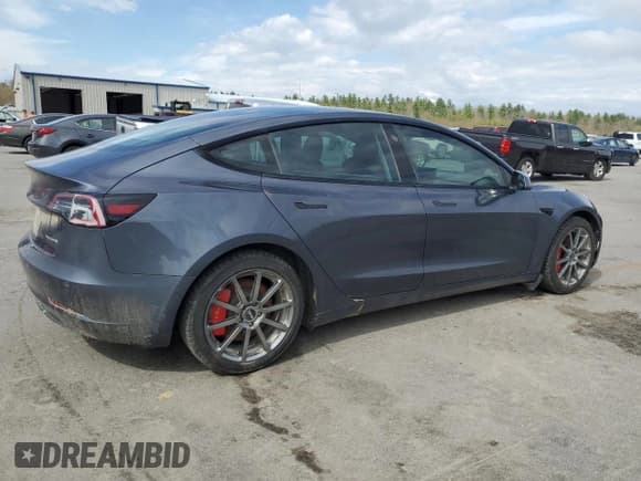 ✅ 2021 Tesla Model 3 Long Range • VIN: 5YJ3E1EB1MF850239 • Lot: 55037025. Wystawiony na Copart z przebiegiem 69 485 mil. Bezpłatny archiwum sprzedaży aukcyjnych z USA i szczegółowy raport historii pojazdu na DreamBid. Zdjęcie 3.
