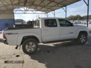 ✅ 2015 Toyota Tacoma • VIN: 3TMLU4EN2FM182321 • Lot: 92693405. Listed on Copart with 214,806 mi. Free auction sales archive from the USA and detailed vehicle history report at DreamBid. Image 3.