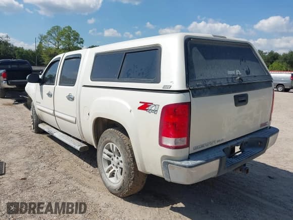 ✅ 2012 GMC Sierra 1500 SLE • VIN: 3GTP2VE71CG242341 • Lot: 43332456. Listed on IAAI with 147,561 mi. Free auction sales archive from the USA and detailed vehicle history report at DreamBid. Image 3.