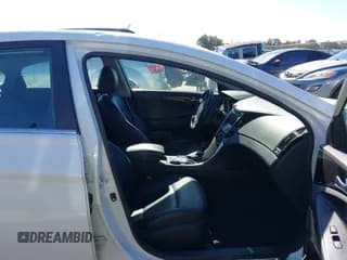 ✅ 2011 Hyundai Sonata Limited • VIN: 5NPEC4AC5BH228398 • Lot: 43619453. Listed on IAAI with 137,137 mi. Free auction sales archive from the USA and detailed vehicle history report at DreamBid. Image 5.