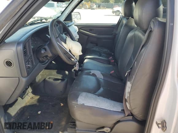 ✅ 2004 Chevrolet Silverado 1500 LS • VIN: 1GCEK14T94Z207157 • Лот: 73596464. Опубликован ранее на Copart с пробегом Не указан. Бесплатный доступ к архиву аукционных продаж из США и подробный отчёт об истории автомобиля на DreamBid. Изображение 7.