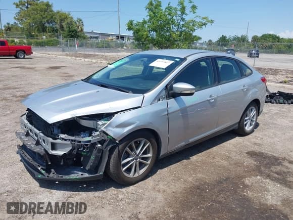 ✅ 2017 Ford Focus SE • VIN: 1FADP3F25HL304819 • Lot: 42197817. Listed on IAAI with 41,999 mi. Free auction sales archive from the USA and detailed vehicle history report at DreamBid. Image 2.