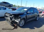 ✅ 2019 Hyundai Kona SEL • VIN: KM8K62AA1KU369063 • Лот: 43496381. Опубликован ранее на IAAI с пробегом 56 663 миль. Бесплатный доступ к архиву аукционных продаж из США и подробный отчёт об истории автомобиля на DreamBid. Изображение 15.