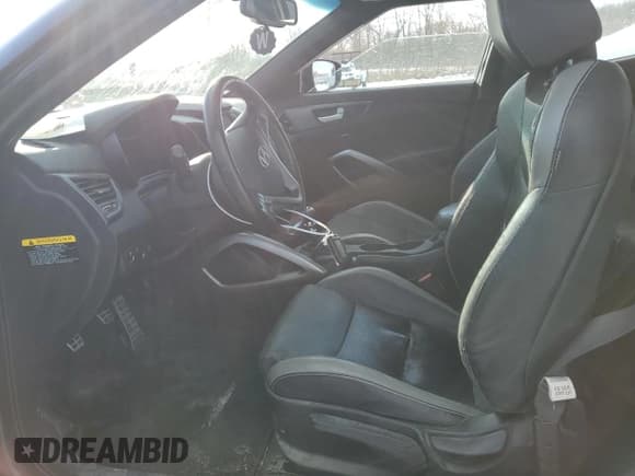 ✅ 2016 Hyundai Veloster Turbo Rally Edition • VIN: KMHTC6AE7GU278426 • Lot: 45531855. Wystawiony na Copart z przebiegiem 113 961 mil. Bezpłatny archiwum sprzedaży aukcyjnych z USA i szczegółowy raport historii pojazdu na DreamBid. Zdjęcie 7.