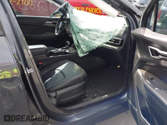 ✅ 2023 Kia Sportage X-Line • VIN: 5XYK6CAF1PG033864 • Lot: 43388537. Wystawiony na IAAI z przebiegiem 53 961 mil. Bezpłatny archiwum sprzedaży aukcyjnych z USA i szczegółowy raport historii pojazdu na DreamBid. Zdjęcie 5.