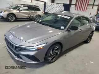 2025 Hyundai Elantra SEL Sport with VIN KMHLM4DG9SU907014, listed as a Copart auction lot 85256005 with 3,975 mi miles and Salvage title. Bid and sale history available at DreamBid. Image 1.