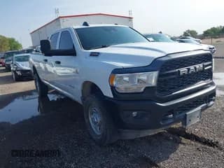 ✅ 2022 Ram 2500 Tradesman • VIN: 3C6UR5HL8NG202498 • Lot: 42458297. Listed on IAAI with 137,115 mi. Free auction sales archive from the USA and detailed vehicle history report at DreamBid. Image 1.