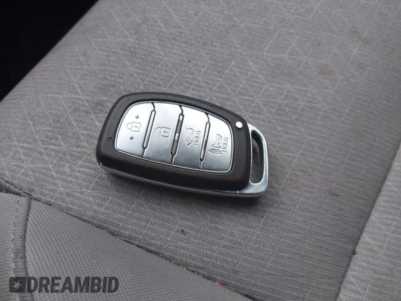 ✅ 2016 Hyundai Tucson Sport • VIN: KM8J3CA28GU195924 • Лот: 43574458. Опубликован ранее на IAAI с пробегом 77 781 миль. Бесплатный доступ к архиву аукционных продаж из США и подробный отчёт об истории автомобиля на DreamBid. Изображение 11.