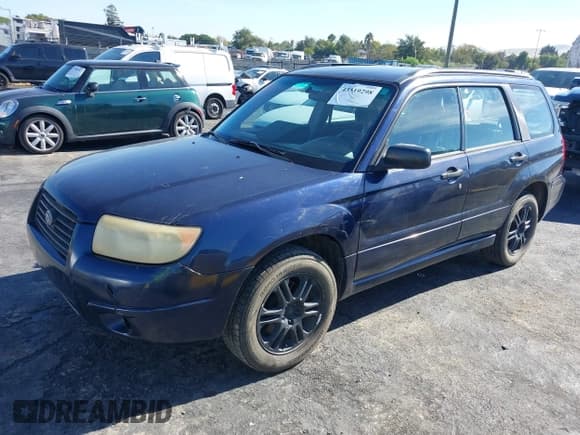 ✅ 2006 Subaru Forester X • VIN: JF1SG636X6G725084 • Lot: 43519298. Listed on IAAI with 211,416 mi. Free auction sales archive from the USA and detailed vehicle history report at DreamBid. Image 2.