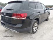 ✅ 2018 Volkswagen Atlas SE • VIN: 1V2DR2CA8JC515897 • Lot: 43800225. Wystawiony na IAAI z przebiegiem 169 402 mil. Bezpłatny archiwum sprzedaży aukcyjnych z USA i szczegółowy raport historii pojazdu na DreamBid. Zdjęcie 4.