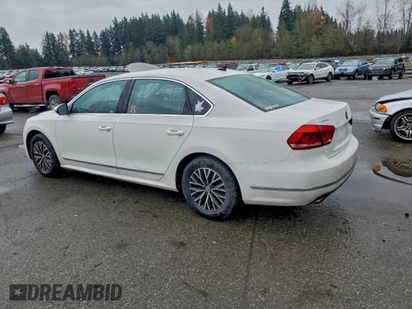 ✅ 2012 Volkswagen Passat SEL Premium • VIN: 1VWCM7A39CC021335 • Lot: 85444105. Listed on Copart with 180,623 mi. Free auction sales archive from the USA and detailed vehicle history report at DreamBid. Image 2.