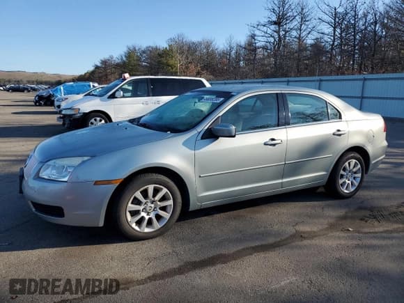 ✅ 2006 Mercury Milan • VIN: 3MEFM07146R666945 • Lot: 49838285. Listed on Copart with 70,493 mi. Free auction sales archive from the USA and detailed vehicle history report at DreamBid. Image 1.