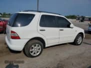 ✅ 2000 Mercedes-Benz M 320/430/500 • VIN: 4JGAB72E8YA200237 • Lot: 65765134. Wystawiony na Copart z przebiegiem 194 399 mil. Bezpłatny archiwum sprzedaży aukcyjnych z USA i szczegółowy raport historii pojazdu na DreamBid. Zdjęcie 3.