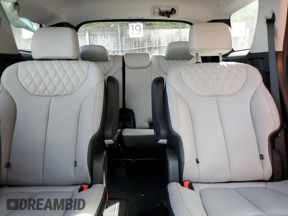 ✅ 2020 Hyundai Palisade SEL • VIN: KM8R24HE5LU043881 • Лот: 41731705. Опубликован ранее на Copart с пробегом 115 635 миль. Бесплатный доступ к архиву аукционных продаж из США и подробный отчёт об истории автомобиля на DreamBid. Изображение 10.