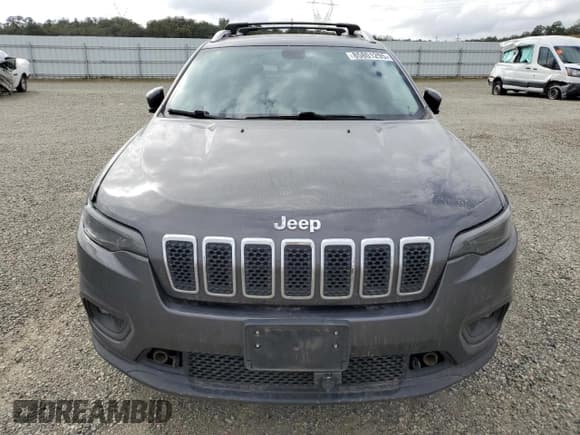 ✅ 2019 Jeep Cherokee Altitude • VIN: 1C4PJMLX9KD270528 • Lot: 85801295. Listed on Copart with 89,599 mi. Free auction sales archive from the USA and detailed vehicle history report at DreamBid. Image 5.