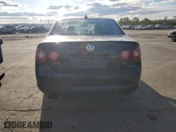 ✅ 2010 Volkswagen Jetta SE • VIN: 3VWRZ7AJ3AM043966 • Lot: 82007615. Wystawiony na Copart z przebiegiem 131 637 mil. Bezpłatny archiwum sprzedaży aukcyjnych z USA i szczegółowy raport historii pojazdu na DreamBid. Zdjęcie 6.