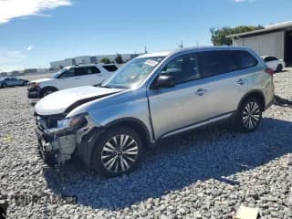 ✅ 2020 Mitsubishi Outlander ES • VIN: JA4AD2A39LZ045641 • Лот: 85865965. Опубликован ранее на Copart с пробегом 78 190 миль. Бесплатный доступ к архиву аукционных продаж из США и подробный отчёт об истории автомобиля на DreamBid. Изображение 1.