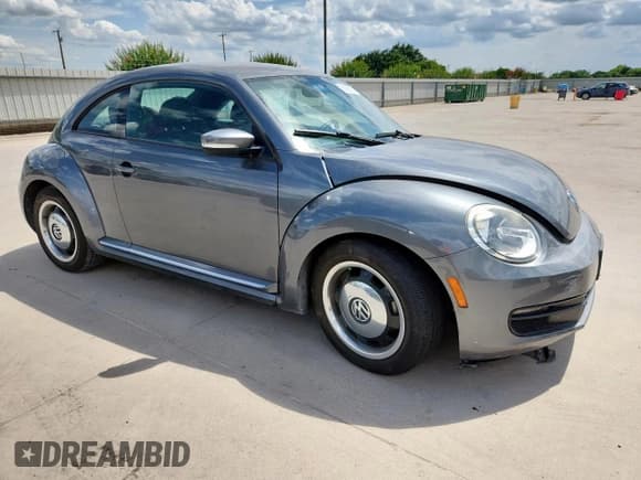 ✅ 2012 Volkswagen Beetle 2.5L • VIN: 3VWJX7AT8CM639758 • Lot: 63298755. Listed on Copart with Not provided. Free auction sales archive from the USA and detailed vehicle history report at DreamBid. Image 4.