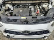 ✅ 2022 Toyota Highlander XLE • VIN: 5TDHZRAH0NS554127 • Lot: 84363115. Listed on Copart with 45,777 mi. Free auction sales archive from the USA and detailed vehicle history report at DreamBid. Image 12.