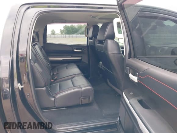 ✅ 2020 Toyota Tundra SR5 • VIN: 5TFDY5F15LX908950 • Lot: 42373999. Listed on IAAI with 81,334 mi. Free auction sales archive from the USA and detailed vehicle history report at DreamBid. Image 8.