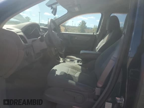 ✅ 2015 Chevrolet Traverse LS • VIN: 1GNKRFED9FJ133024 • Lot: 85125045. Wystawiony na Copart z przebiegiem Nie podano. Bezpłatny archiwum sprzedaży aukcyjnych z USA i szczegółowy raport historii pojazdu na DreamBid. Zdjęcie 7.