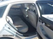 ✅ 2015 Hyundai Genesis 3.8L • VIN: KMHGN4JEXFU017256 • Lot: 41706821. Wystawiony na IAAI z przebiegiem 115 888 mil. Bezpłatny archiwum sprzedaży aukcyjnych z USA i szczegółowy raport historii pojazdu na DreamBid. Zdjęcie 8.