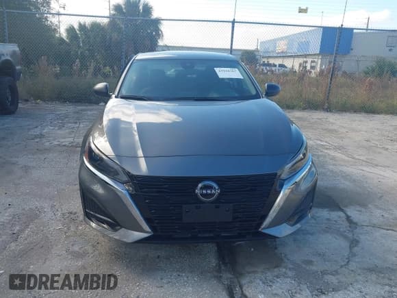 ✅ 2024 Nissan Altima SV • VIN: 1N4BL4DV4RN413509 • Lot: 43910367. Listed on IAAI with 25,220 mi. Free auction sales archive from the USA and detailed vehicle history report at DreamBid. Image 12.