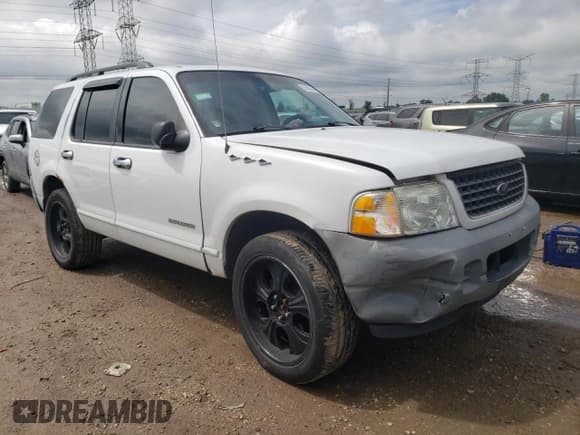 ✅ 2002 Ford Explorer XLS • VIN: 1FMZU72EX2ZB01084 • Lot: 59561085. Listed on Copart with 168,365 mi. Free auction sales archive from the USA and detailed vehicle history report at DreamBid. Image 4.