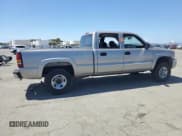 ✅ 2004 GMC Sierra 2500 SLE • VIN: 1GTGK23U64F211239 • Lot: 54905465. Listed on Copart with 193,492 mi. Free auction sales archive from the USA and detailed vehicle history report at DreamBid. Image 3.
