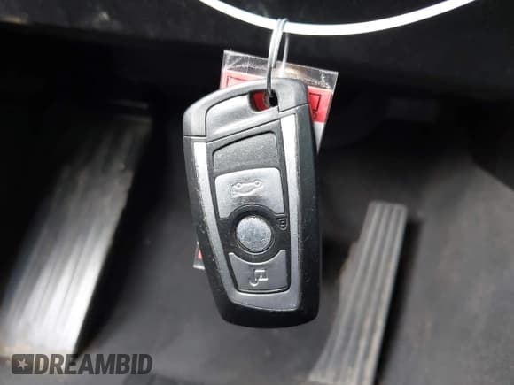 ✅ 2015 BMW 4 Series 428i • VIN: WBA3N3C53FK233680 • Лот: 42325131. Опубликован ранее на IAAI с пробегом 103 632 миль. Бесплатный доступ к архиву аукционных продаж из США и подробный отчёт об истории автомобиля на DreamBid. Изображение 11.