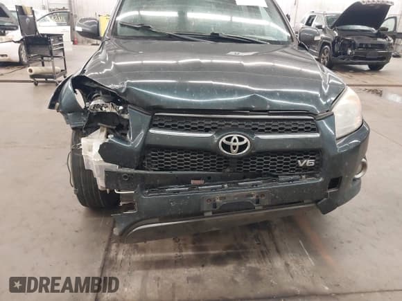 ✅ 2011 Toyota RAV4 Limited • VIN: 2T3DK4DV4BW043683 • Lot: 43045564. Listed on IAAI with 294,742 mi. Free auction sales archive from the USA and detailed vehicle history report at DreamBid. Image 6.