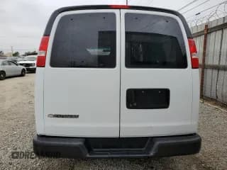 ✅ 2019 Chevrolet Express Passenger LS • VIN: 1GAWGEFG1K1334129 • Лот: 58387905. Опубликован ранее на Copart с пробегом 40 557 миль. Бесплатный доступ к архиву аукционных продаж из США и подробный отчёт об истории автомобиля на DreamBid. Изображение 6.