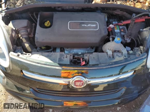 ✅ 2014 FIAT 500L Easy • VIN: ZFBCFABH2EZ022401 • Лот: 58443864. Опубликован ранее на Copart с пробегом 102 176 миль. Бесплатный доступ к архиву аукционных продаж из США и подробный отчёт об истории автомобиля на DreamBid. Изображение 11.