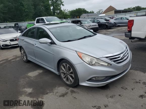 ✅ 2014 Hyundai Sonata SE • VIN: 5NPEC4AC0EH923411 • Лот: 70646295. Опубликован ранее на Copart с пробегом 141 830 миль. Бесплатный доступ к архиву аукционных продаж из США и подробный отчёт об истории автомобиля на DreamBid. Изображение 4.