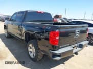 ✅ 2018 Chevrolet Silverado 1500 LT • VIN: 3GCUKREC6JG157211 • Lot: 43294441. Wystawiony na IAAI z przebiegiem 70 182 mil. Bezpłatny archiwum sprzedaży aukcyjnych z USA i szczegółowy raport historii pojazdu na DreamBid. Zdjęcie 3.