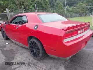 2013 Dodge Challenger R/T Plus z VIN 2C3CDYBT5DH531045, wystawiony jako IAAI lot #42714421 z przebiegiem Nie podano mil oraz . Historia ofert i sprzedaży dostępna na DreamBid. Obrazek 3.