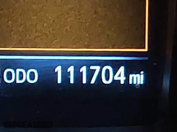 ✅ 2017 Toyota Tacoma SR5 • VIN: 5TFCZ5AN8HX080001 • Лот: 41669744. Опубликован ранее на IAAI с пробегом 111 704 миль. Бесплатный доступ к архиву аукционных продаж из США и подробный отчёт об истории автомобиля на DreamBid. Изображение 16.