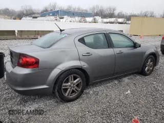 ✅ 2013 Dodge Avenger SXT • VIN: 1C3CDZCB7DN751340 • Lot: 81958174. Wystawiony na Copart z przebiegiem 155 727 mil. Bezpłatny archiwum sprzedaży aukcyjnych z USA i szczegółowy raport historii pojazdu na DreamBid. Zdjęcie 3.