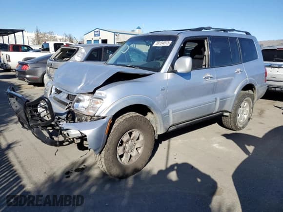 ✅ 2004 Mitsubishi Montero Limited • VIN: JA4MW51S74J010242 • Lot: 89154515. Listed on Copart with 200,044 mi. Free auction sales archive from the USA and detailed vehicle history report at DreamBid. Image 1.