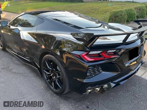 2021 Chevrolet Corvette 1LT z VIN 1G1YA2D45M5121231, wystawiony jako Copart lot #78367004 z przebiegiem 20 368 mil mil oraz Czysty tytuł • Clean title. Historia ofert i sprzedaży dostępna na DreamBid. Obrazek 3.