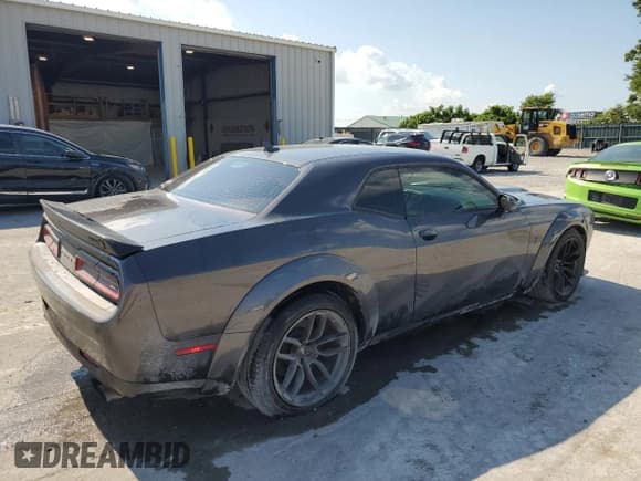 ✅ 2022 Dodge Challenger R/T Scat Pack Widebody • VIN: 2C3CDZFJ3NH226787 • Lot: 66760885. Wystawiony na Copart z przebiegiem 45 113 mil. Bezpłatny archiwum sprzedaży aukcyjnych z USA i szczegółowy raport historii pojazdu na DreamBid. Zdjęcie 3.