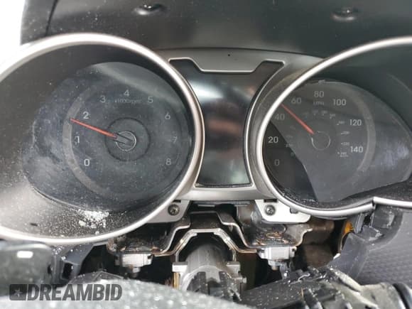 ✅ 2012 Hyundai Veloster w/Black Int • VIN: KMHTC6AD6CU061368 • Lot: 75317734. Wystawiony na Copart z przebiegiem Nie podano. Bezpłatny archiwum sprzedaży aukcyjnych z USA i szczegółowy raport historii pojazdu na DreamBid. Zdjęcie 9.