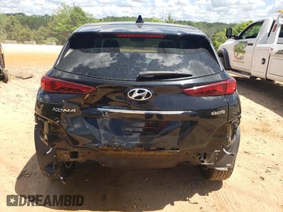 ✅ 2019 Hyundai Kona Limited • VIN: KM8K33AG8KU053789 • Лот: 48996774. Опубликован ранее на Copart с пробегом 7 501 миль. Бесплатный доступ к архиву аукционных продаж из США и подробный отчёт об истории автомобиля на DreamBid. Изображение 6.