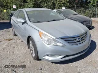 2013 Hyundai Sonata SE with VIN 5NPEC4AB3DH512493, listed as a IAAI auction lot 43477703 with 160,353 mi miles and . Bid and sale history available at DreamBid. Image 1.