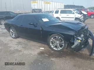 ✅ 2020 Dodge Challenger R/T 50th Anniversary • VIN: 2C3CDZBT6LH125411 • Lot: 42440055. Wystawiony na IAAI z przebiegiem 83 551 mil. Bezpłatny archiwum sprzedaży aukcyjnych z USA i szczegółowy raport historii pojazdu na DreamBid. Zdjęcie 1.