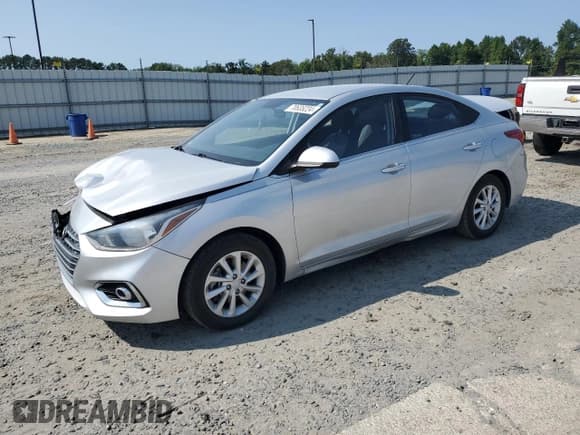 ✅ 2019 Hyundai Accent SE • VIN: 3KPC24A39KE055788 • Лот: 70635224. Опубликован ранее на Copart с пробегом 107 526 миль. Бесплатный доступ к архиву аукционных продаж из США и подробный отчёт об истории автомобиля на DreamBid. Изображение 1.