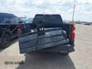 ✅ 2025 Chevrolet Silverado 1500 • VIN: 1GCUKEEL0SZ171258 • Лот: 43119513. Опубликован ранее на IAAI с пробегом 17 838 миль. Бесплатный доступ к архиву аукционных продаж из США и подробный отчёт об истории автомобиля на DreamBid. Изображение 16.