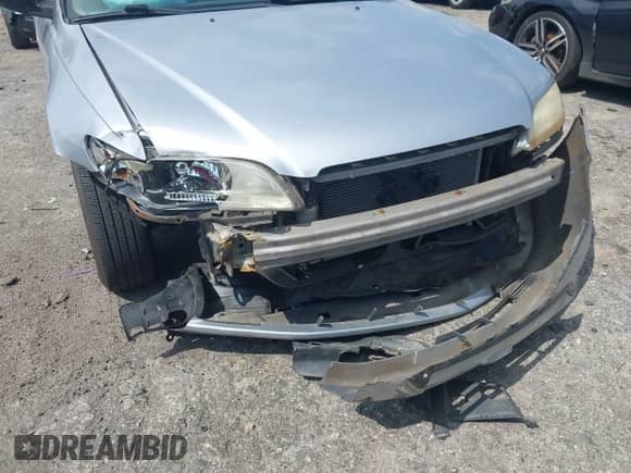 2001 Honda Accord VP with VIN 1HGCF86621A045346, listed as a IAAI auction lot 42698118 with 175,266 mi miles and . Bid and sale history available at DreamBid. Image 13.